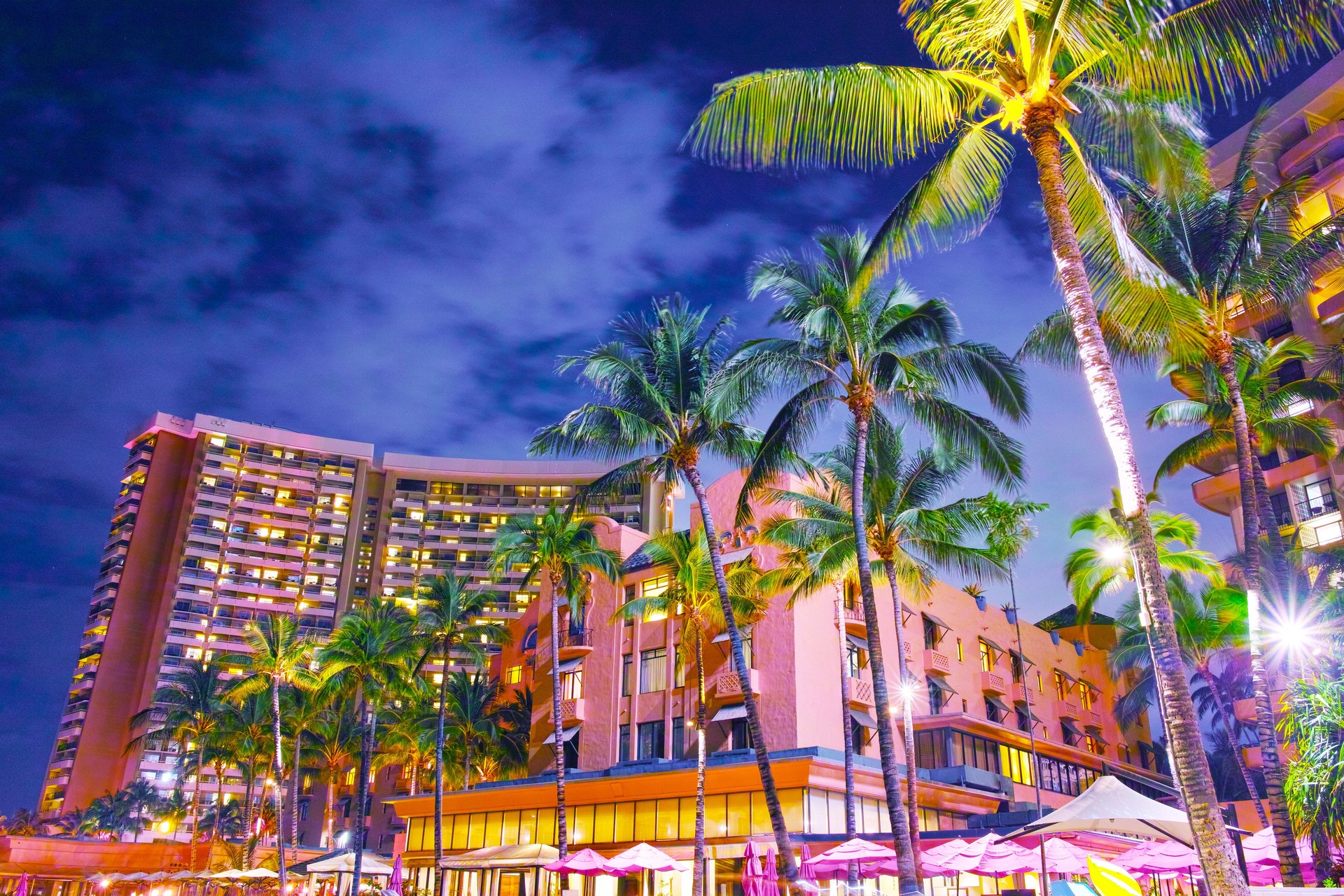 Night view seen from Hawaii Waikiki Beach